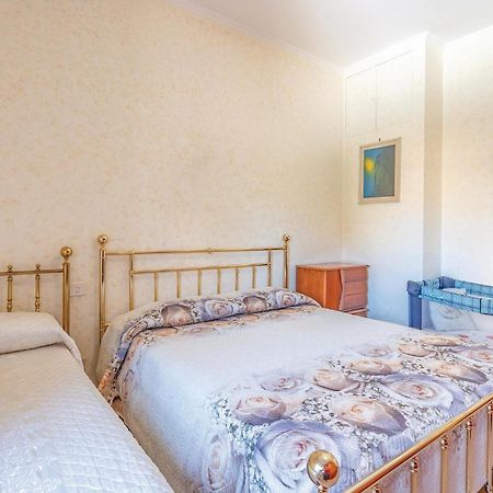 Gorgeous Apartment In Ladispoli Rm With Wifi Extérieur photo