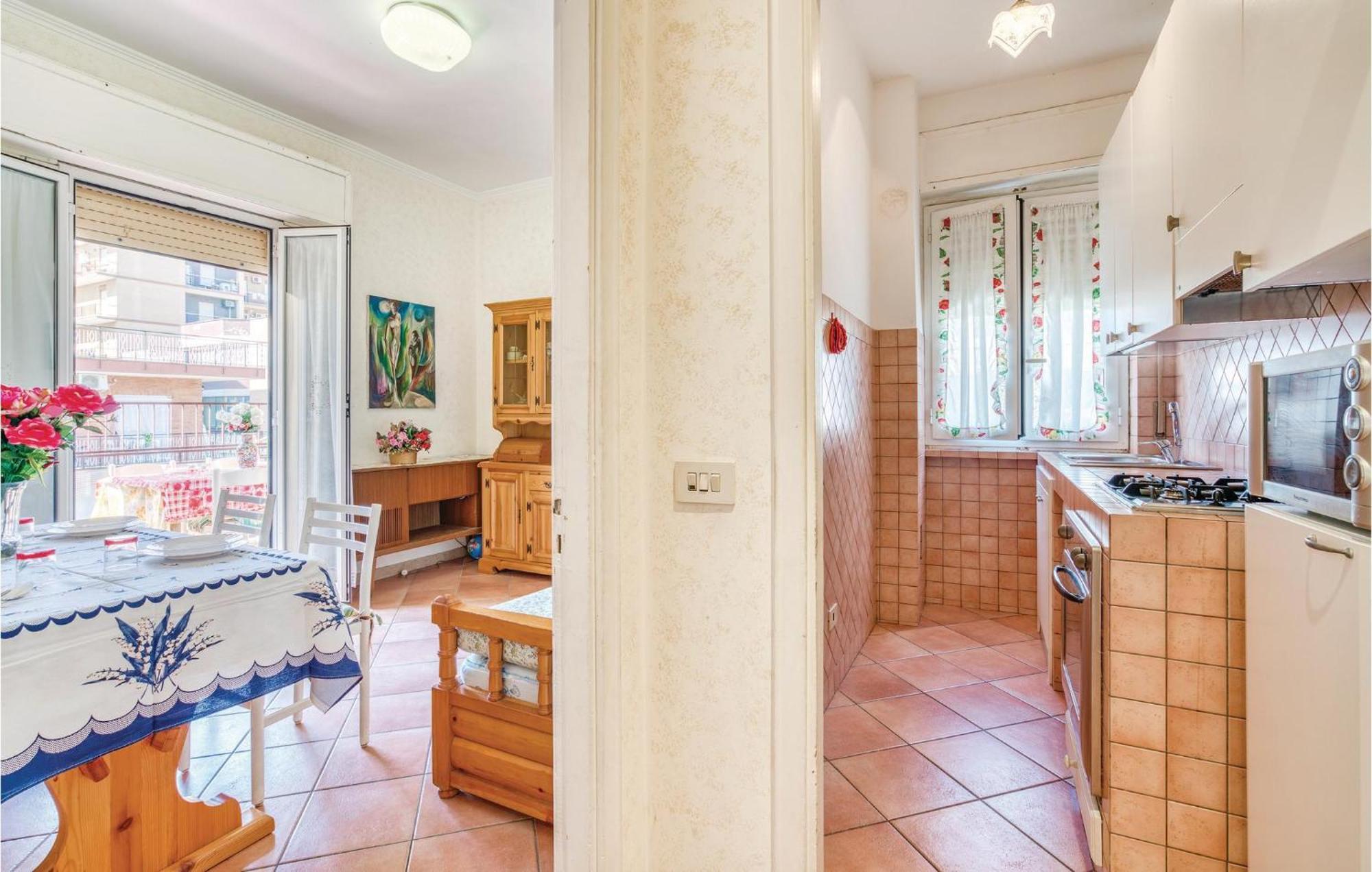 Gorgeous Apartment In Ladispoli Rm With Wifi Extérieur photo