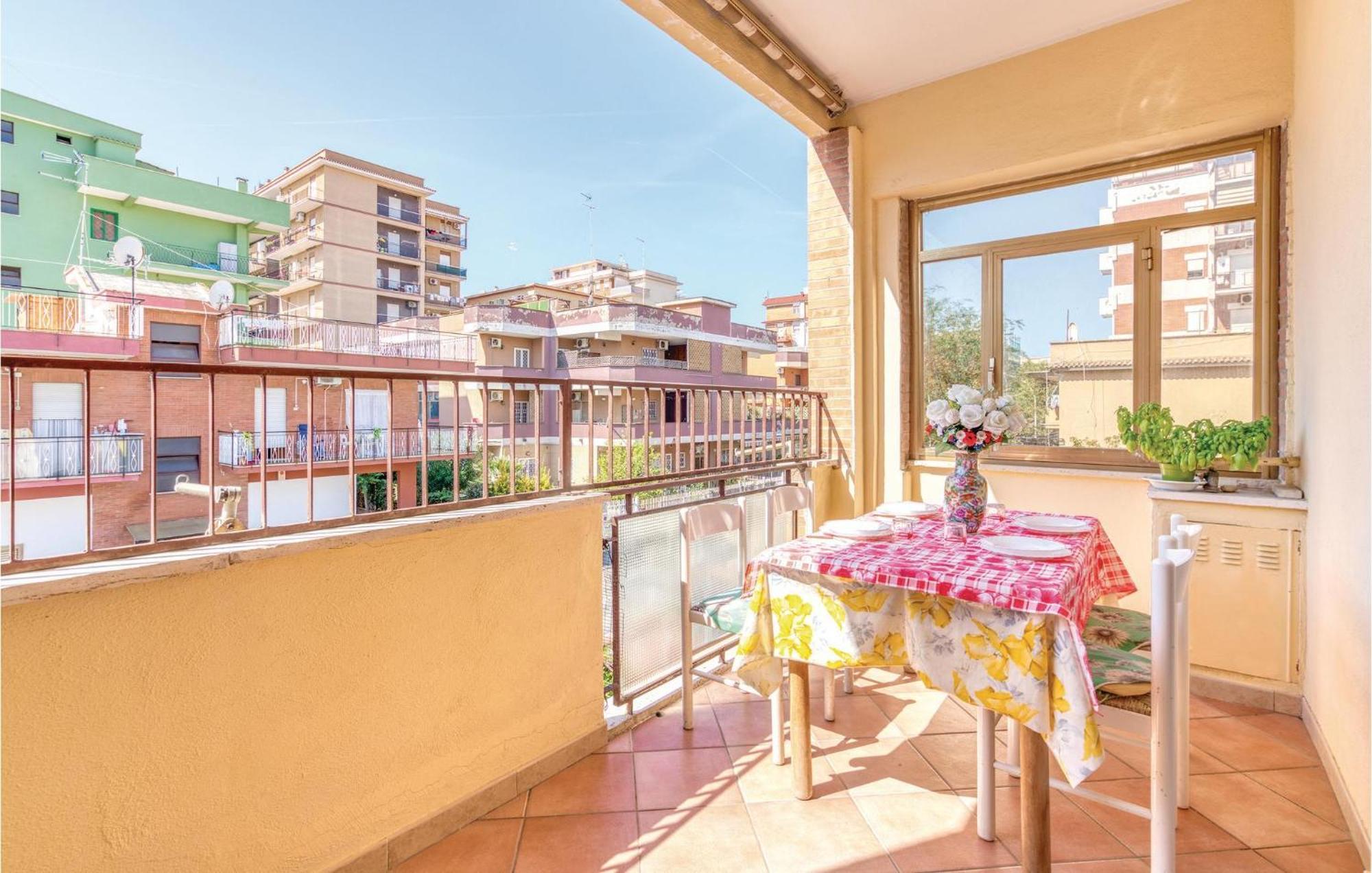 Gorgeous Apartment In Ladispoli Rm With Wifi Extérieur photo